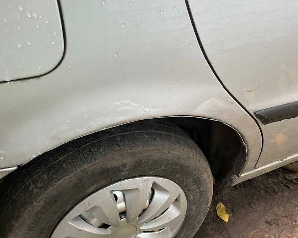 Дэу Ланос 2003 в Лебедине на Automoto.ua Серый Дэу Ланос, объемом двигателя 1.5 л и пробегом 300 тыс. км за 1000 $, фото 6 на Automoto.ua