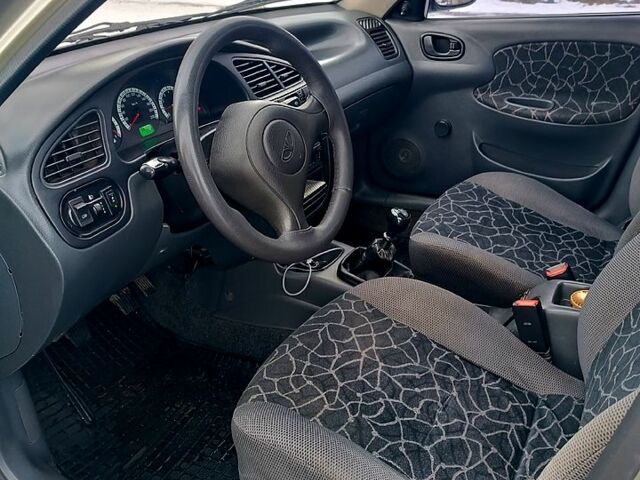Сірий Деу Ланос, об'ємом двигуна 15 л та пробігом 0 тис. км за 2450 $, фото 8 на Automoto.ua