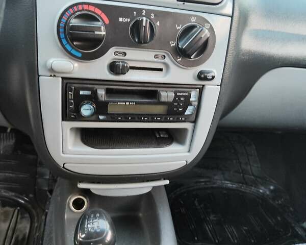 Дэу Ланос 2003 в Львове на Automoto.ua Серый Дэу Ланос, объемом двигателя 1.3 л и пробегом 254 тыс. км за 1600 $, фото 9 на Automoto.ua