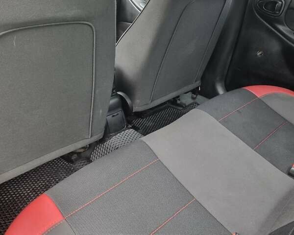 Серый Дэу Ланос, объемом двигателя 1.6 л и пробегом 277 тыс. км за 3400 $, фото 11 на Automoto.ua