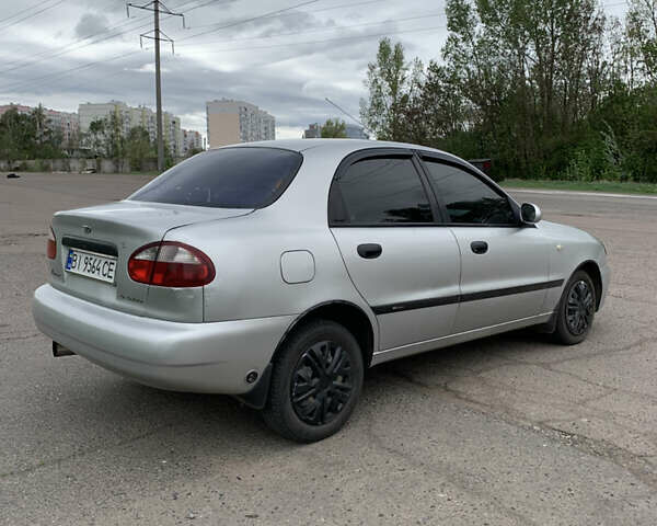 Сірий Деу Ланос, об'ємом двигуна 1.6 л та пробігом 235 тис. км за 2100 $, фото 4 на Automoto.ua