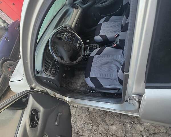 Серый Дэу Ланос, объемом двигателя 1.5 л и пробегом 367 тыс. км за 2300 $, фото 7 на Automoto.ua