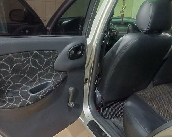 Сірий Деу Ланос, об'ємом двигуна 1.5 л та пробігом 400 тис. км за 2150 $, фото 22 на Automoto.ua