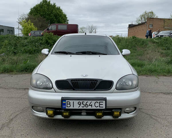 Сірий Деу Ланос, об'ємом двигуна 1.6 л та пробігом 235 тис. км за 2100 $, фото 1 на Automoto.ua