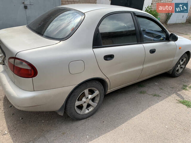Дэу Ланос 2003 в Кривом Роге на Automoto.ua Серый Дэу Ланос, объемом двигателя 1.5 л и пробегом 276 тыс. км за 1800 $, фото 2 на Automoto.ua