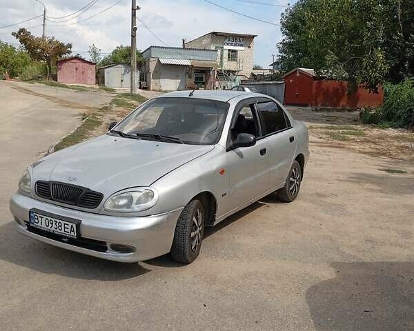 Серый Дэу Ланос, объемом двигателя 1.35 л и пробегом 300 тыс. км за 1650 $, фото 3 на Automoto.ua