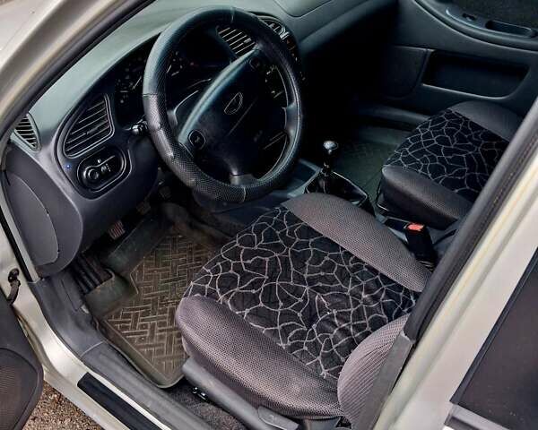 Серый Дэу Ланос, объемом двигателя 1.5 л и пробегом 250 тыс. км за 2500 $, фото 8 на Automoto.ua