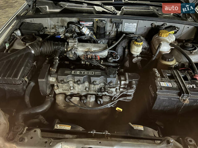 Серый Дэу Ланос, объемом двигателя 1.5 л и пробегом 268 тыс. км за 2400 $, фото 19 на Automoto.ua