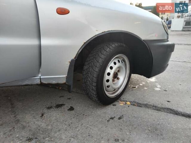 Дэу Ланос 2003 в Львове на Automoto.ua Серый Дэу Ланос, объемом двигателя 1.3 л и пробегом 254 тыс. км за 1600 $, фото 4 на Automoto.ua