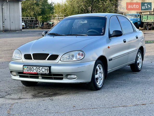 Сірий Деу Ланос, об'ємом двигуна 1.6 л та пробігом 330 тис. км за 2400 $, фото 4 на Automoto.ua