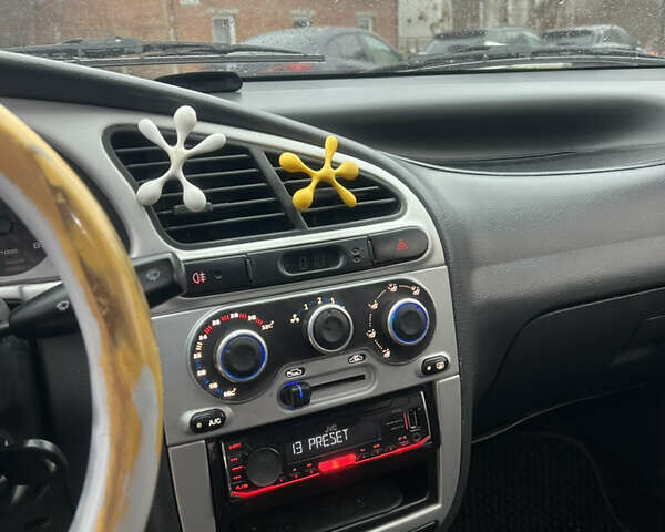 Серый Дэу Ланос, объемом двигателя 1.5 л и пробегом 299 тыс. км за 1299 $, фото 3 на Automoto.ua