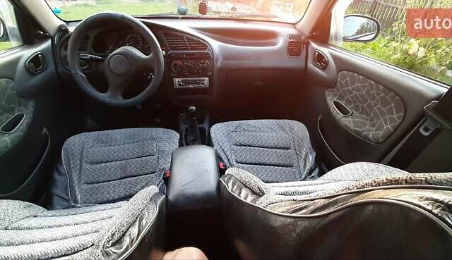 Серый Дэу Ланос, объемом двигателя 1.5 л и пробегом 188 тыс. км за 2800 $, фото 3 на Automoto.ua