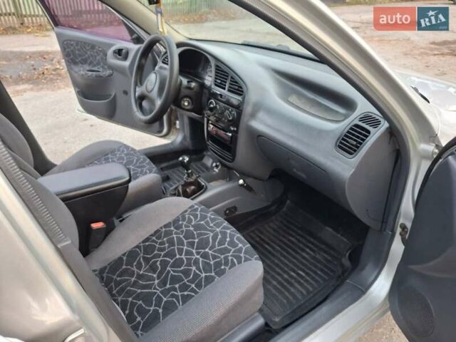 Сірий Деу Ланос, об'ємом двигуна 1.5 л та пробігом 227 тис. км за 2850 $, фото 26 на Automoto.ua