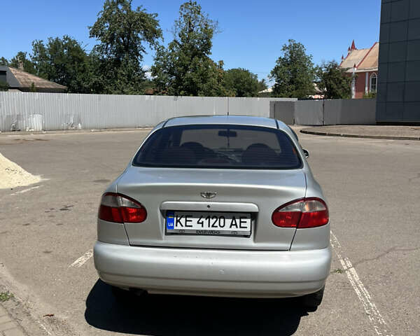 Дэу Ланос 2003 в Кривом Роге на Automoto.ua Серый Дэу Ланос, объемом двигателя 1.6 л и пробегом 281 тыс. км за 2100 $, фото 7 на Automoto.ua