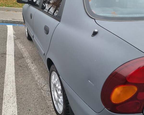 Серый Дэу Ланос, объемом двигателя 1.6 л и пробегом 277 тыс. км за 3400 $, фото 2 на Automoto.ua