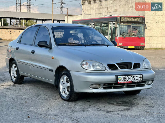 Сірий Деу Ланос, об'ємом двигуна 1.6 л та пробігом 330 тис. км за 2400 $, фото 6 на Automoto.ua