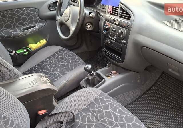 Сірий Деу Ланос, об'ємом двигуна 1.5 л та пробігом 133 тис. км за 3000 $, фото 15 на Automoto.ua