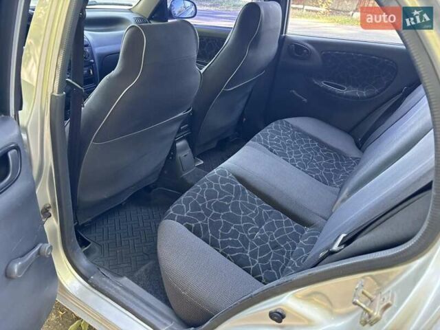 Дэу Ланос 2003 в Запорожье на Automoto.ua Серый Дэу Ланос, объемом двигателя 1.6 л и пробегом 311 тыс. км за 2500 $, фото 4 на Automoto.ua
