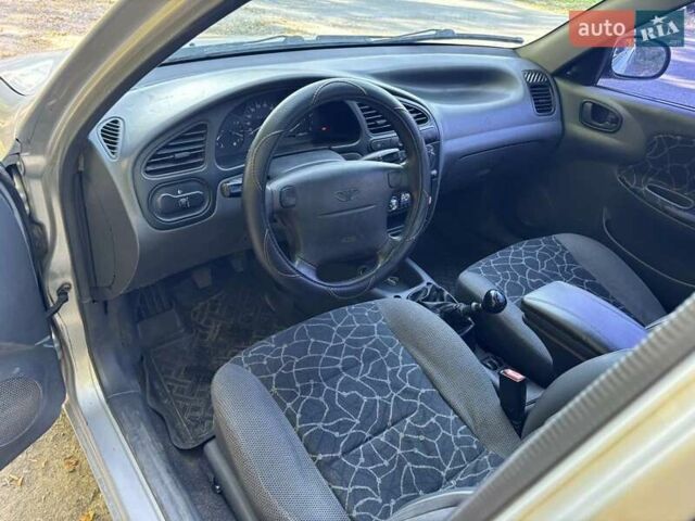 Дэу Ланос 2003 в Запорожье на Automoto.ua Серый Дэу Ланос, объемом двигателя 1.6 л и пробегом 311 тыс. км за 2500 $, фото 3 на Automoto.ua