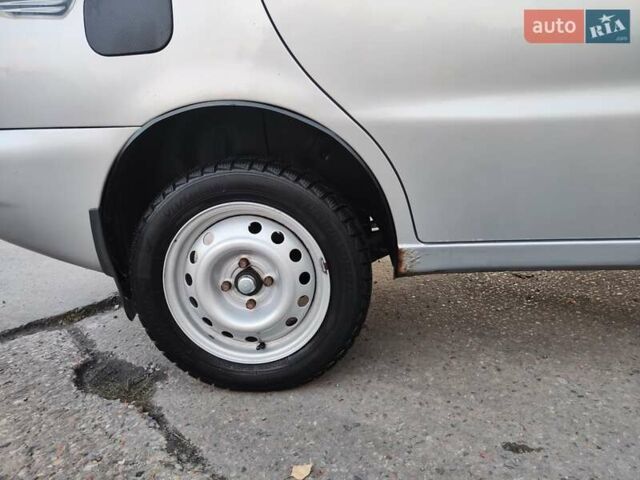 Дэу Ланос 2003 в Львове на Automoto.ua Серый Дэу Ланос, объемом двигателя 1.3 л и пробегом 254 тыс. км за 1600 $, фото 5 на Automoto.ua