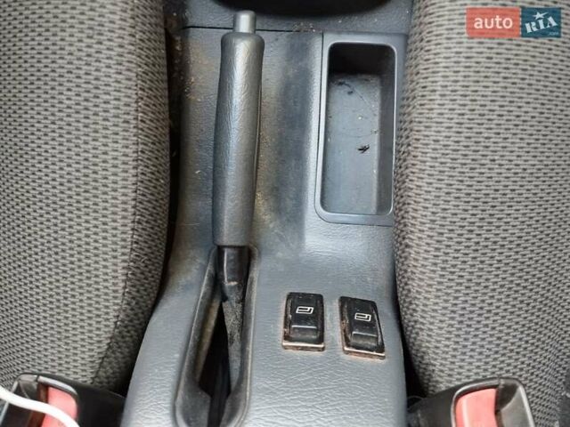 Серый Дэу Ланос, объемом двигателя 1.5 л и пробегом 350 тыс. км за 1550 $, фото 1 на Automoto.ua