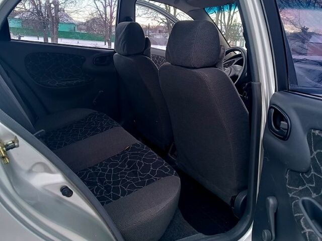 Сірий Деу Ланос, об'ємом двигуна 15 л та пробігом 0 тис. км за 2450 $, фото 9 на Automoto.ua