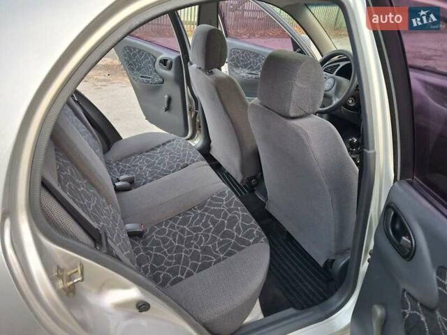 Сірий Деу Ланос, об'ємом двигуна 1.5 л та пробігом 227 тис. км за 2850 $, фото 28 на Automoto.ua