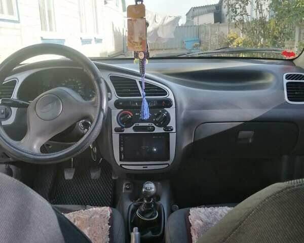 Сірий Деу Ланос, об'ємом двигуна 1.5 л та пробігом 213 тис. км за 3000 $, фото 4 на Automoto.ua