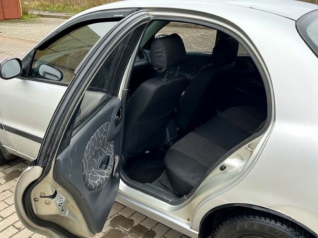 Сірий Деу Ланос, об'ємом двигуна 1.5 л та пробігом 281 тис. км за 2000 $, фото 7 на Automoto.ua