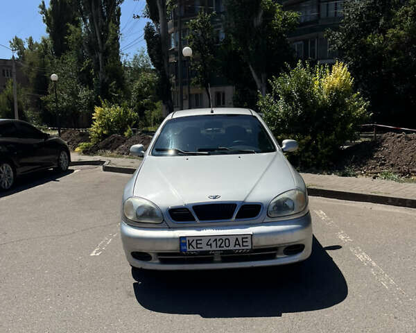 Дэу Ланос 2003 в Кривом Роге на Automoto.ua Серый Дэу Ланос, объемом двигателя 1.6 л и пробегом 281 тыс. км за 2100 $, фото 6 на Automoto.ua