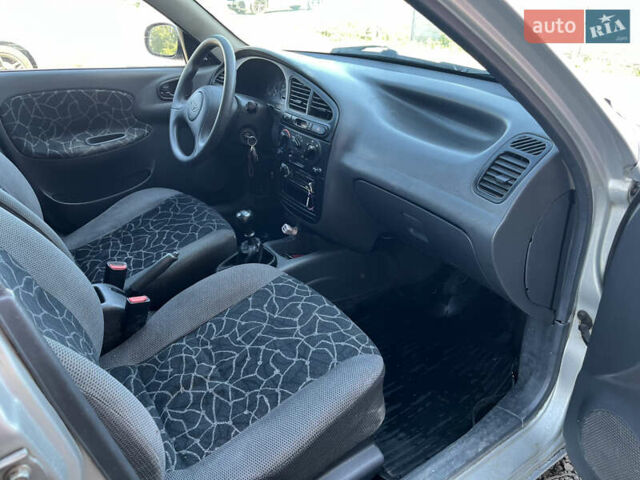 Серый Дэу Ланос, объемом двигателя 1.5 л и пробегом 300 тыс. км за 1600 $, фото 7 на Automoto.ua