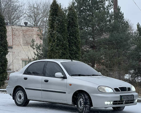 Серый Дэу Ланос, объемом двигателя 1.6 л и пробегом 399 тыс. км за 2800 $, фото 1 на Automoto.ua
