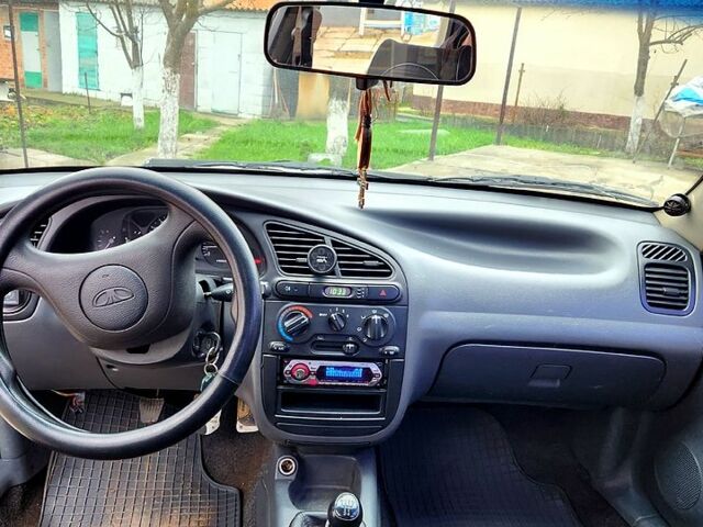 Серый Дэу Ланос, объемом двигателя 1.5 л и пробегом 320 тыс. км за 2500 $, фото 6 на Automoto.ua