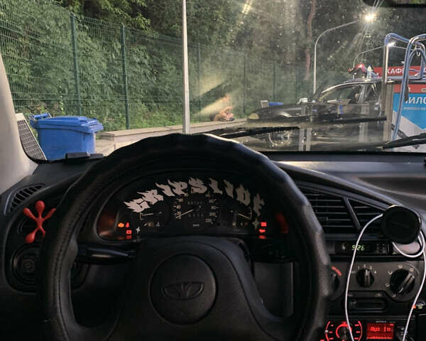 Сірий Деу Ланос, об'ємом двигуна 1.5 л та пробігом 291 тис. км за 2200 $, фото 12 на Automoto.ua