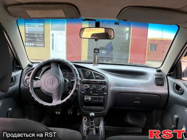 Сірий Деу Ланос, об'ємом двигуна 1.5 л та пробігом 281 тис. км за 2000 $, фото 9 на Automoto.ua