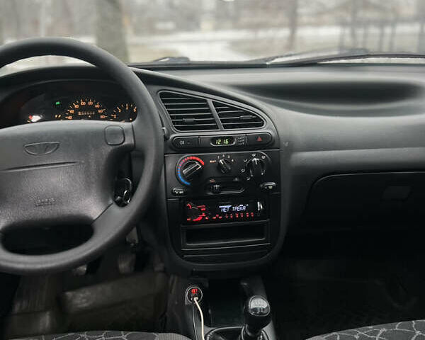 Серый Дэу Ланос, объемом двигателя 1.6 л и пробегом 399 тыс. км за 2800 $, фото 10 на Automoto.ua