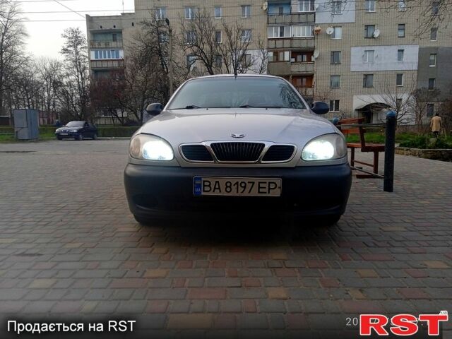 Серый Дэу Ланос, объемом двигателя 1.6 л и пробегом 300 тыс. км за 1700 $, фото 3 на Automoto.ua