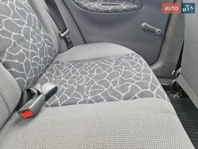 Серый Дэу Ланос, объемом двигателя 1.5 л и пробегом 96 тыс. км за 3100 $, фото 3 на Automoto.ua