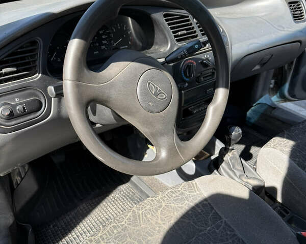 Сірий Деу Ланос, об'ємом двигуна 1.5 л та пробігом 219 тис. км за 2200 $, фото 8 на Automoto.ua