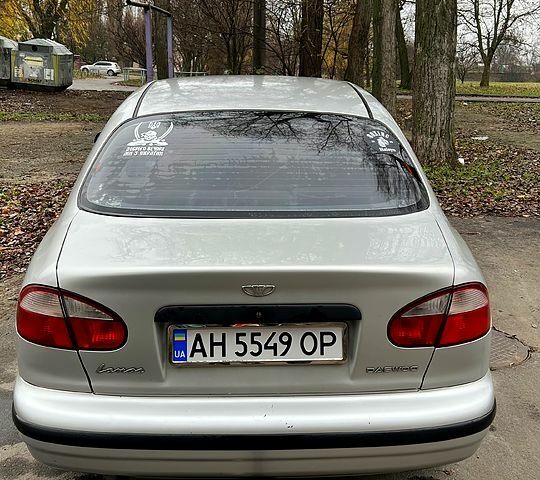 Серый Дэу Ланос, объемом двигателя 1.5 л и пробегом 286 тыс. км за 2000 $, фото 1 на Automoto.ua