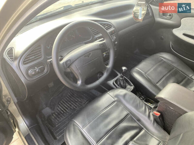 Серый Дэу Ланос, объемом двигателя 1.5 л и пробегом 313 тыс. км за 3200 $, фото 6 на Automoto.ua