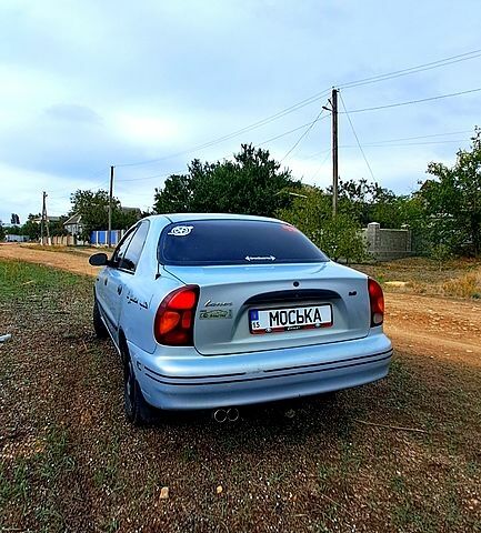 Сірий Деу Ланос, об'ємом двигуна 1.6 л та пробігом 239 тис. км за 2300 $, фото 1 на Automoto.ua