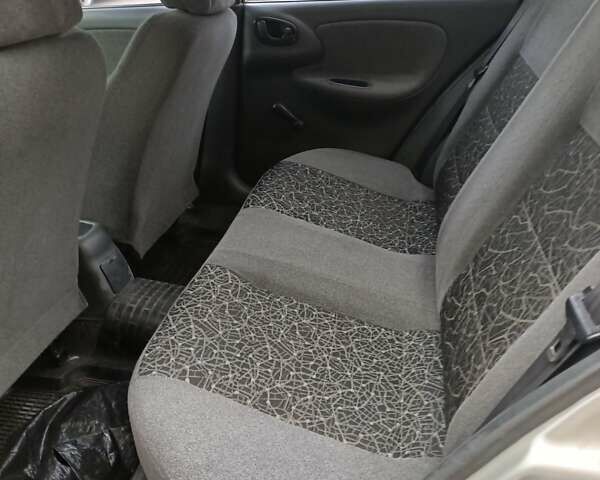 Серый Дэу Ланос, объемом двигателя 1.5 л и пробегом 142 тыс. км за 2500 $, фото 4 на Automoto.ua