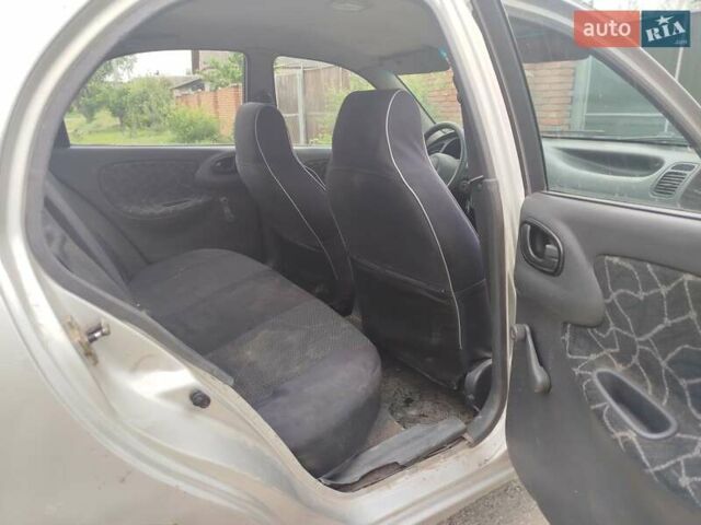 Сірий Деу Ланос, об'ємом двигуна 1.5 л та пробігом 455 тис. км за 2000 $, фото 8 на Automoto.ua