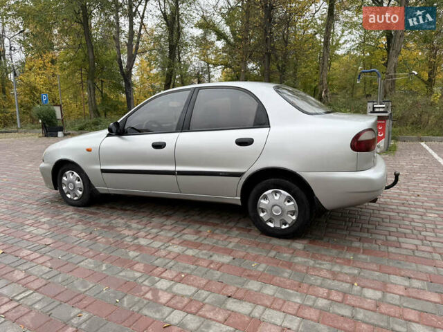 Деу Ланос 2004 у Ладижин на Automoto.ua Сірий Деу Ланос, об'ємом двигуна 1.5 л та пробігом 204 тис. км за 1850 $, фото 25 на Automoto.ua