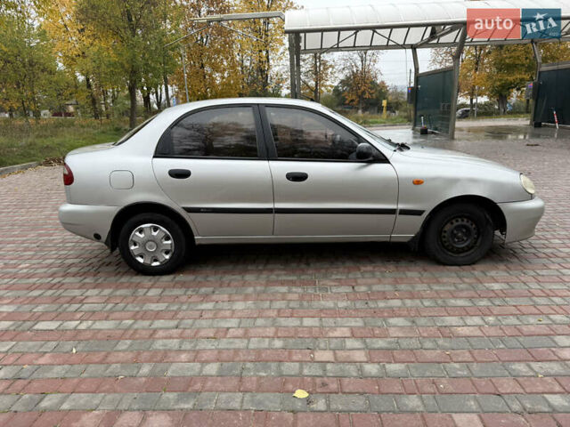 Деу Ланос 2004 у Ладижин на Automoto.ua Сірий Деу Ланос, об'ємом двигуна 1.5 л та пробігом 204 тис. км за 1850 $, фото 12 на Automoto.ua
