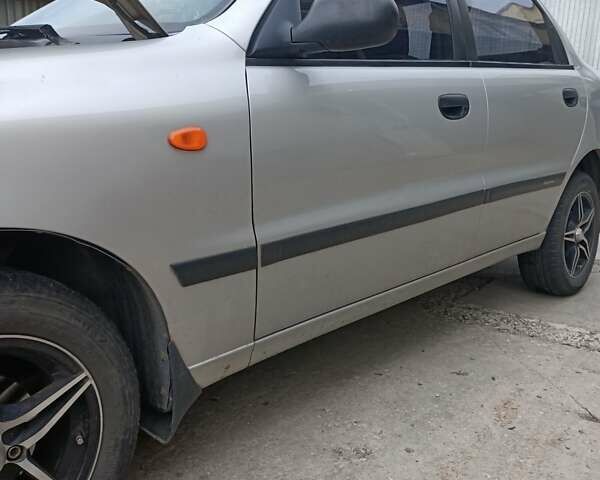 Серый Дэу Ланос, объемом двигателя 1.5 л и пробегом 142 тыс. км за 2500 $, фото 3 на Automoto.ua