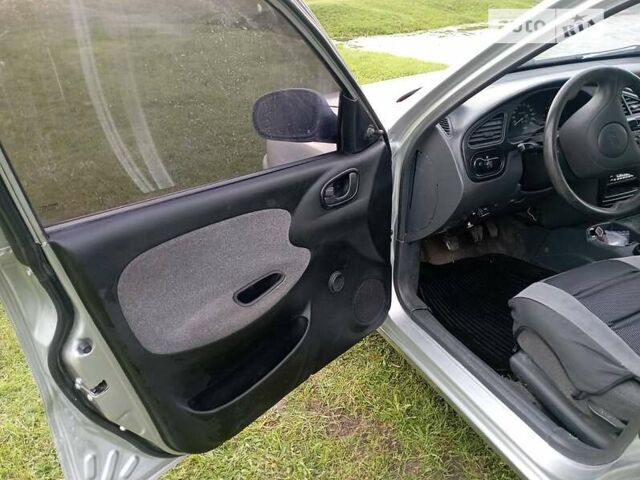 Серый Дэу Ланос, объемом двигателя 1.5 л и пробегом 214 тыс. км за 2200 $, фото 4 на Automoto.ua