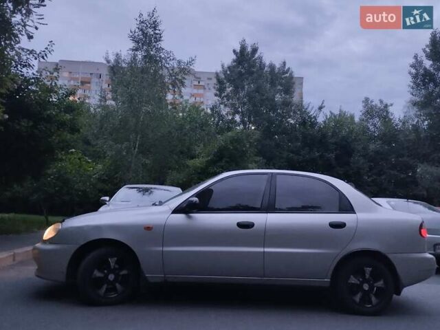 Серый Дэу Ланос, объемом двигателя 1.5 л и пробегом 262 тыс. км за 3000 $, фото 2 на Automoto.ua