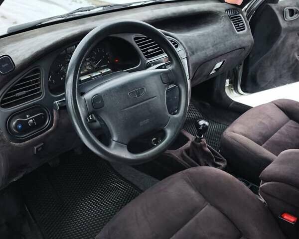 Серый Дэу Ланос, объемом двигателя 1.6 л и пробегом 237 тыс. км за 2800 $, фото 3 на Automoto.ua